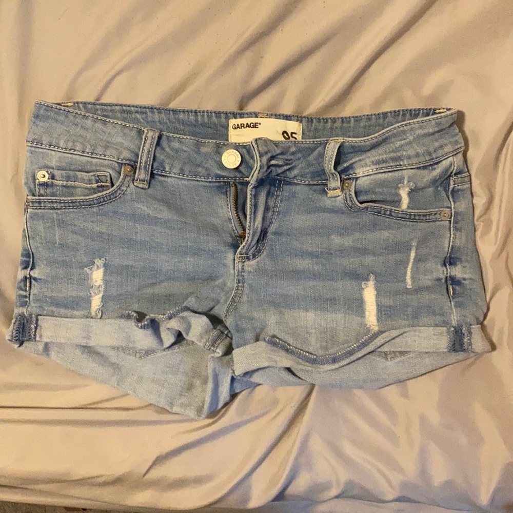 Garage Light Wash Short Shorts